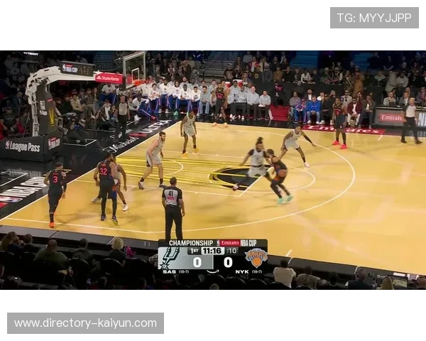 NBA杯决赛再现1999年经典，尼克斯马刺宿敌对决