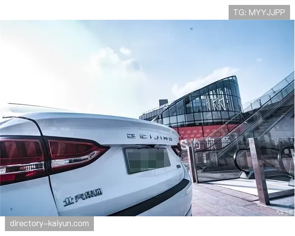 “产业观察：体育科技公司推出新一代训练背心，可实时模拟混合防守跑位指令”