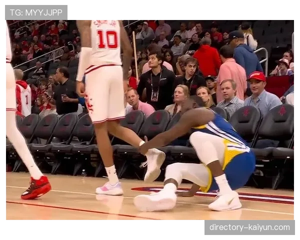 VAR介入尺度再引讨论:一次关键的中场抢断犯规是否应被认定为战术犯规 VAR介入尺度再引讨论:一次关键的中场抢断犯规是否应被认定为战术犯规